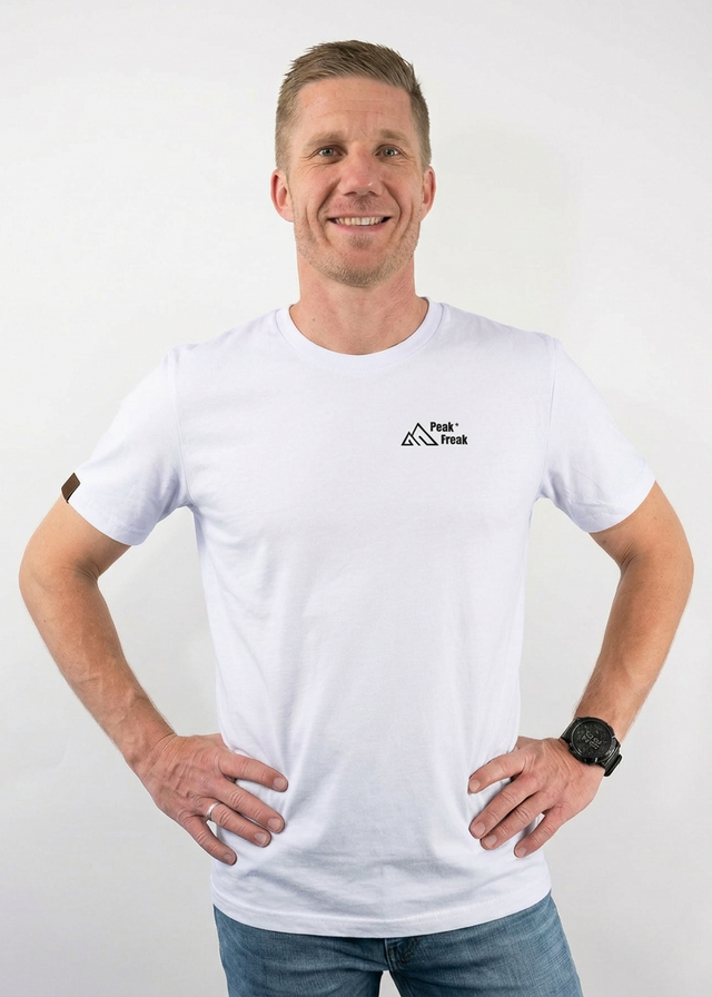 Reach your peak T-Shirt Unisex