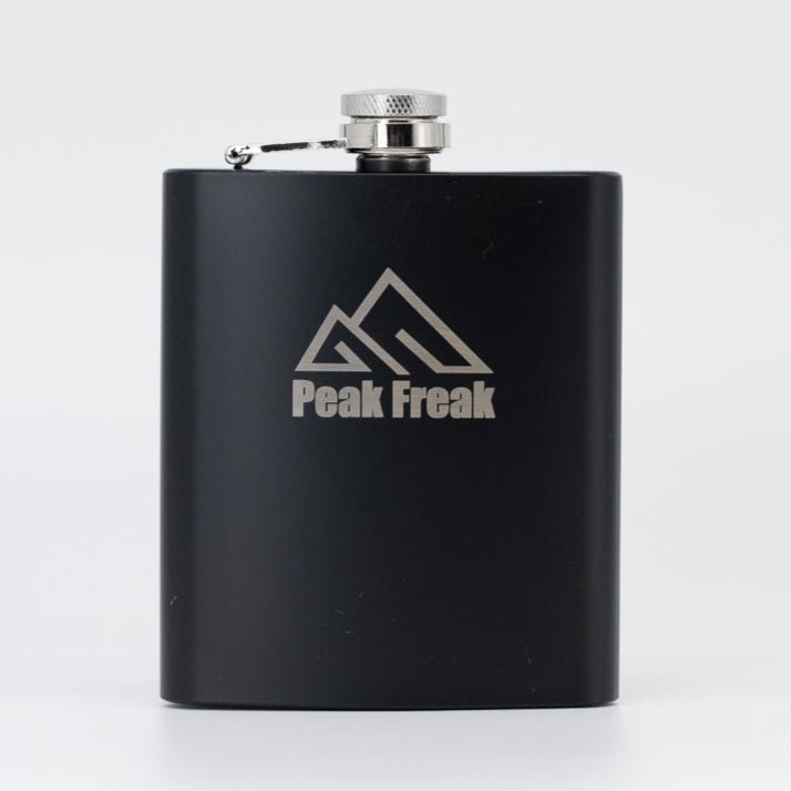 Flachmann Schwarz - Peak Freak mit Namensgravur Ja